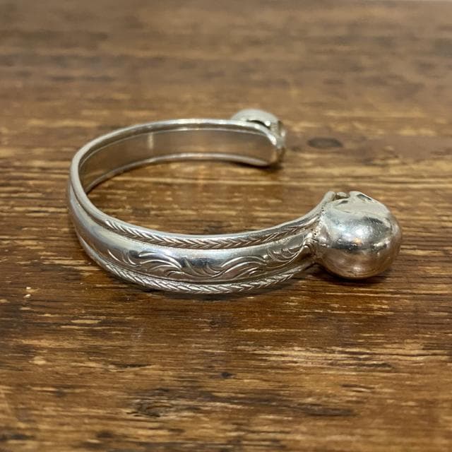 激レア! 祐天寺 あるじゃん ag factory 唐草彫り スカル バングル