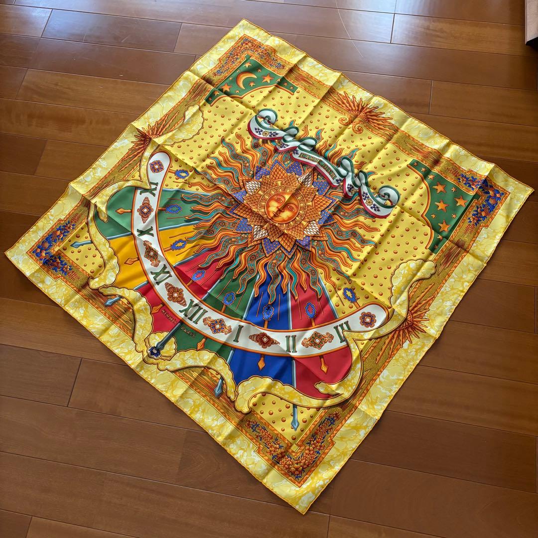 HERMÈS エルメス スカーフ カレ90 今日一日を楽しむ シルク