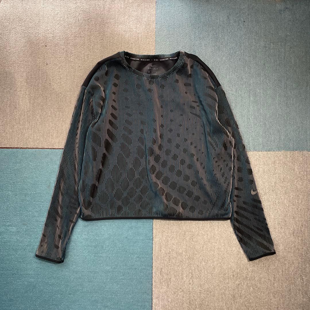 ウォーキング・ランニングウェア nike dri-fit running division shirt