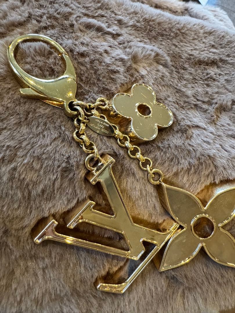 ルイヴィトン　キーホルダー