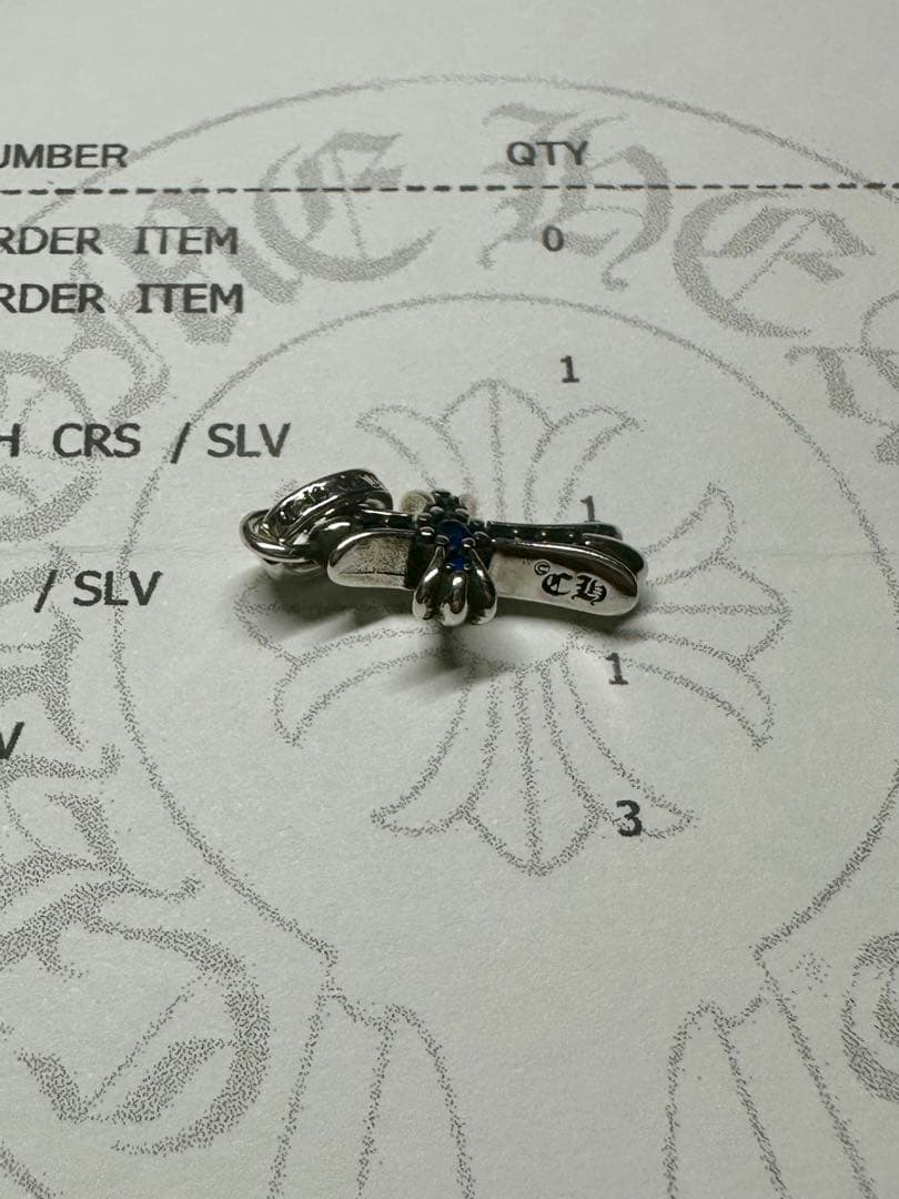 クロムハーツ　クロス　ベビーファット　チャーム　天然パヴェ　サファイアシルバー