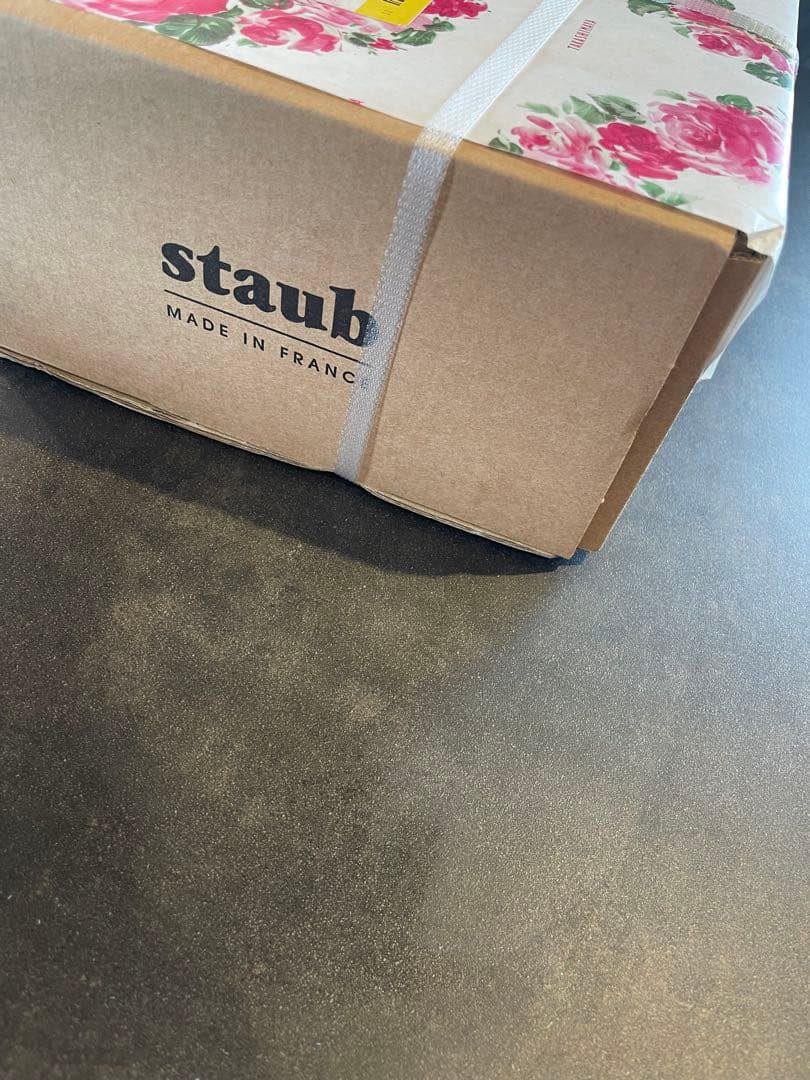 未開封　ラ・ココット　de GOHAN S ストウブ