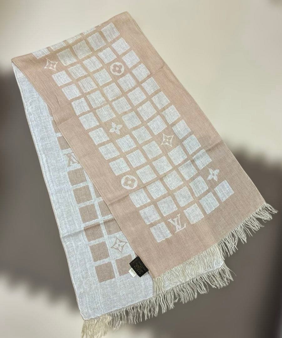 金土日お値下げ！ルイヴィトン　リネンとカシミヤ混紡ストール