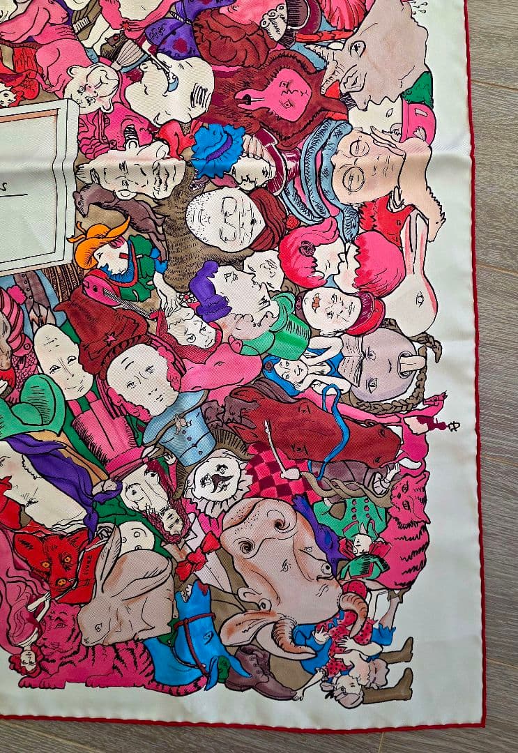 HERMES エルメス　morphoses　メタモルフォーゼ 　カレ９０