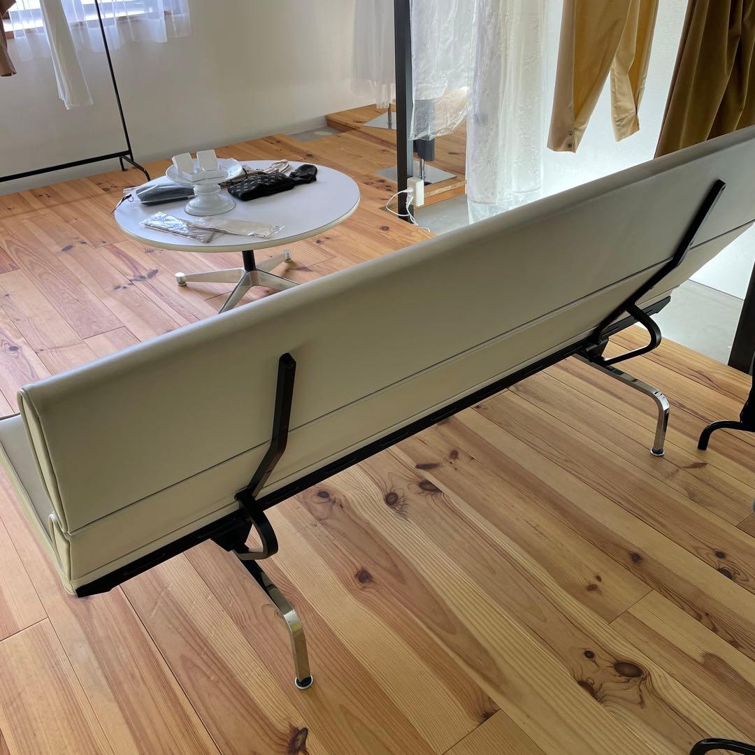 イームズ　コンパクトソファ　color guade(張り) ハーマンミラー社製