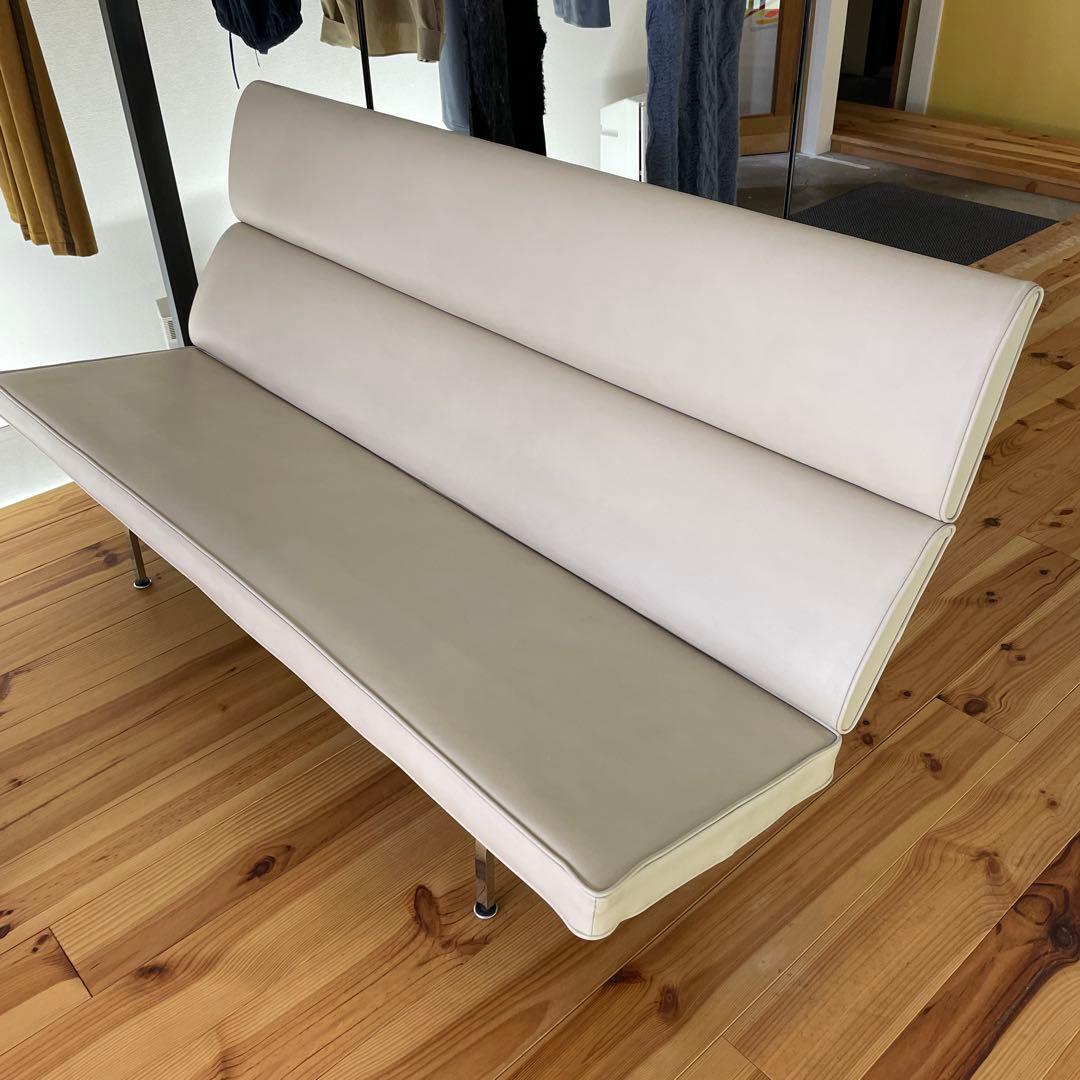 イームズ　コンパクトソファ　color guade(張り) ハーマンミラー社製