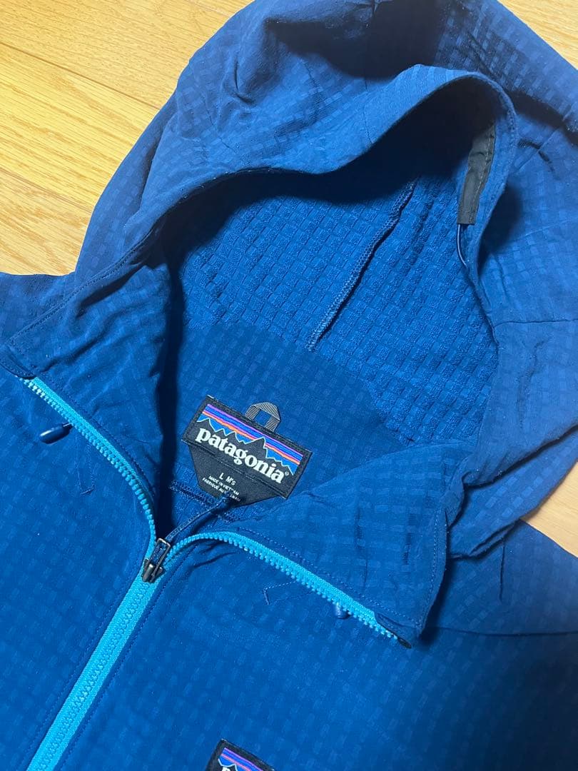 本日限定 パタゴニア　R1