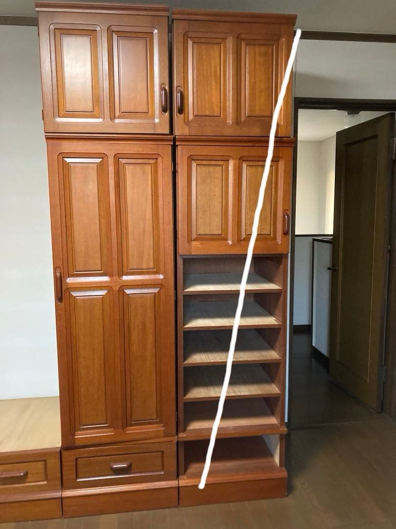 ①木製ブラウン収納家具 ロッカー　棚付き　中段のみ