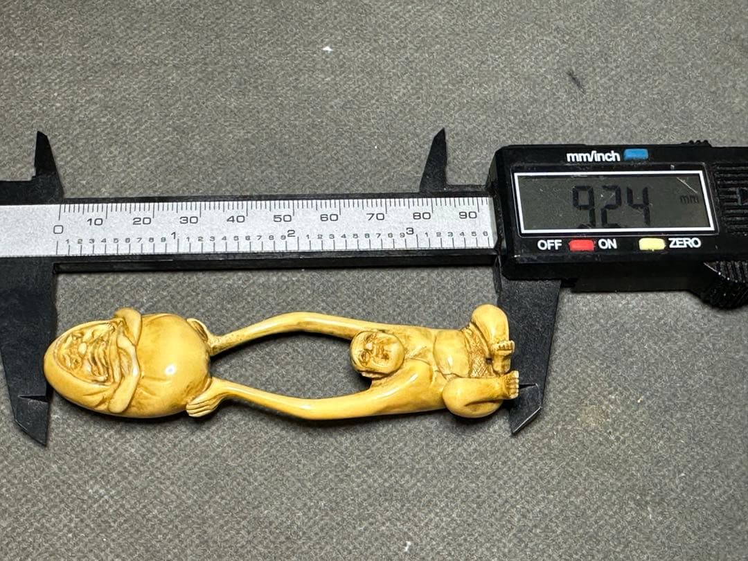 極上　根付　手長足長 天然素材　アンティーク　和彫　置物　骨董　飾り物古美術品