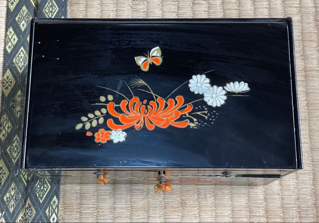 高級塗☆小物入れ