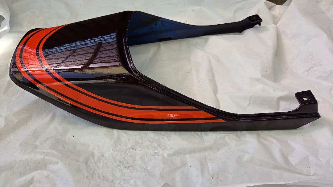 k*2様 ゼファー400純正テール(火の玉カラー)