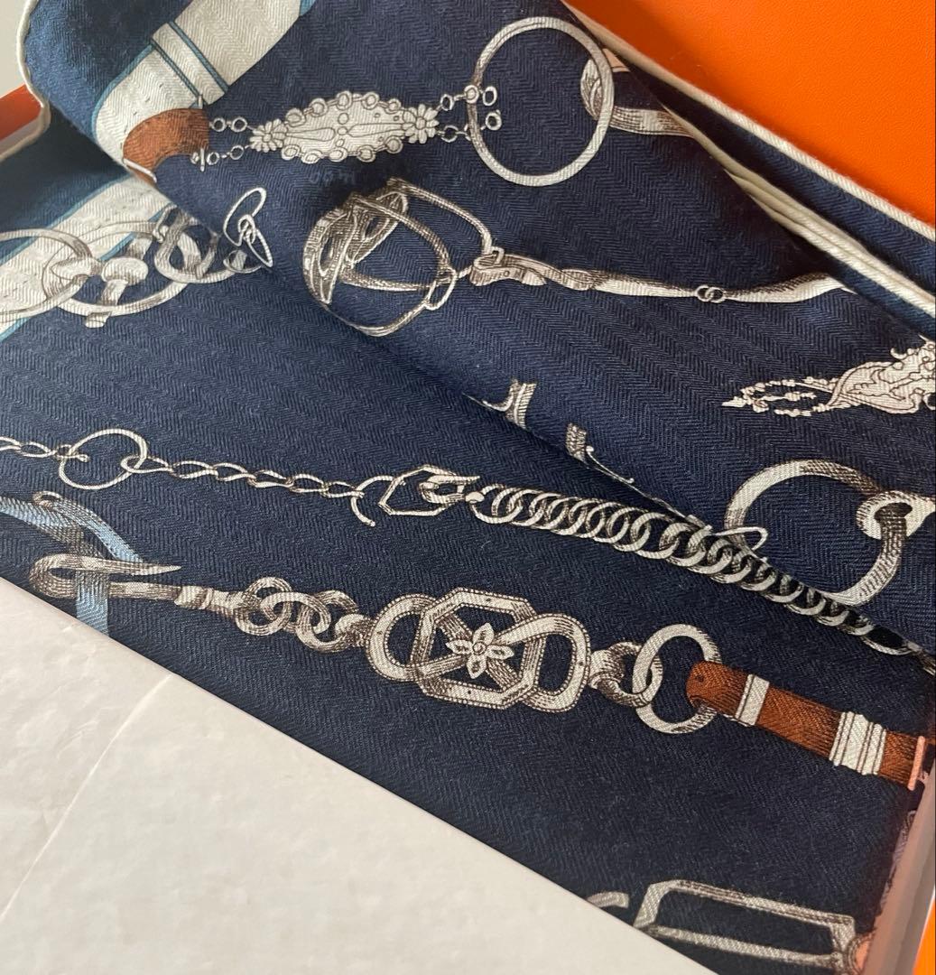 週末限定　新品　エルメス　カレジェアン　シュヴォーデシェネ　カシシル　バンダナ