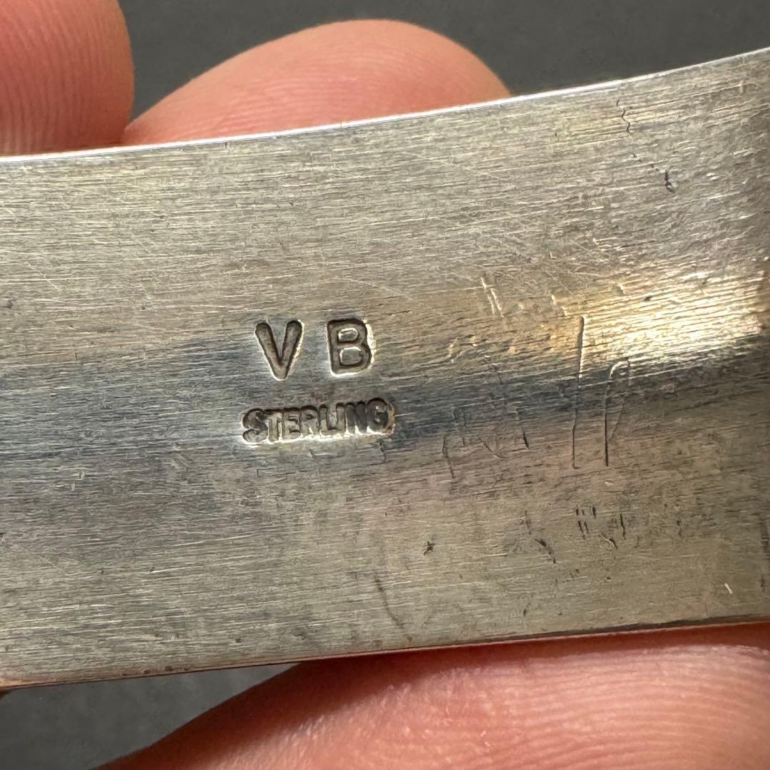 【Navajo Victor Begay】ナンバーエイトターコイズ バングル