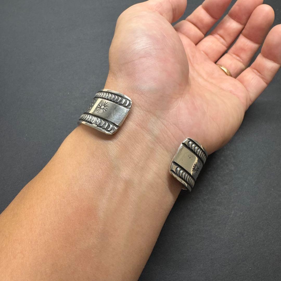 【Navajo Victor Begay】ナンバーエイトターコイズ バングル