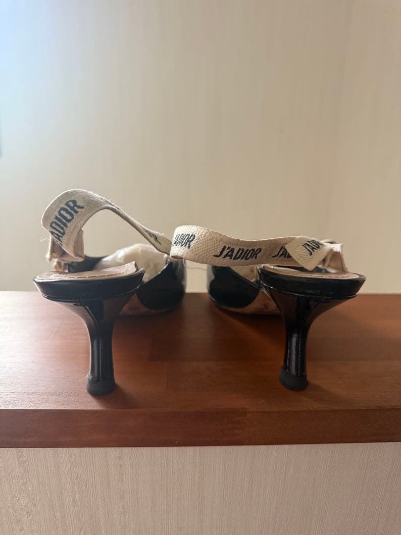 JADIOR ブラック ハイヒール ポインテッドトゥ
