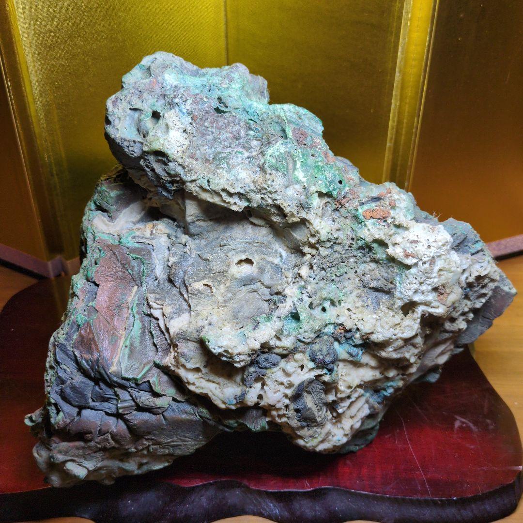 緑色の謎石 大サイズ 約4.0kg 鑑賞石 マラカイト？