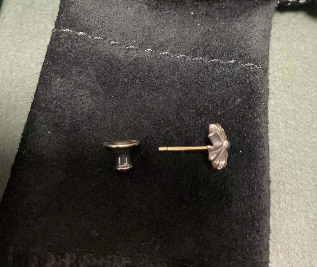 Chrome Hearts クロムハーツ CHプラススタッドピアス