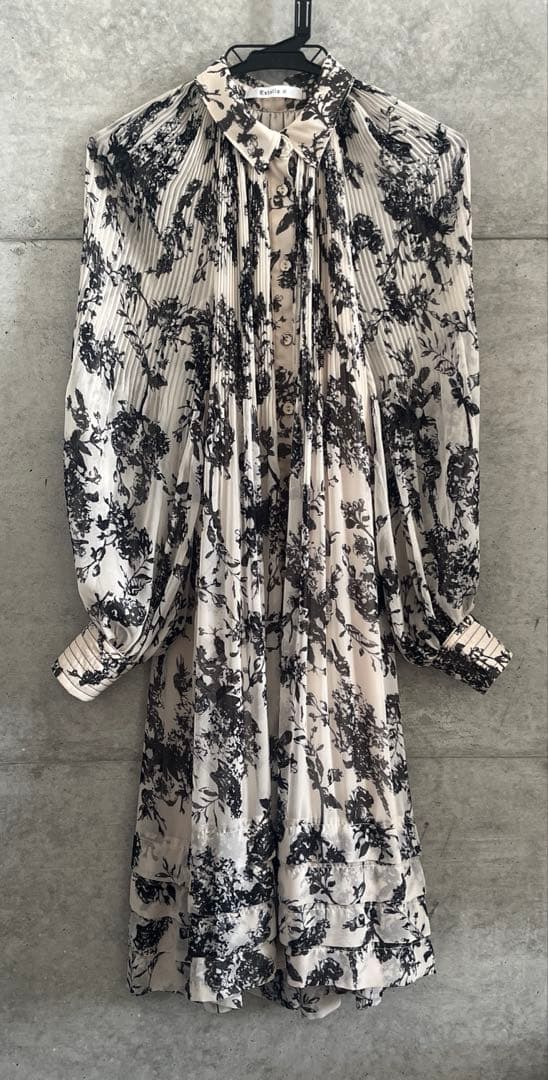 エステラケー ワンピース