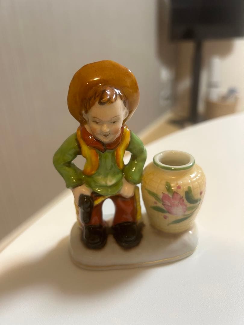 値下げ！！【超貴重　オキュパイドジャパン/営業用サンプル品】　少年と花瓶の置物