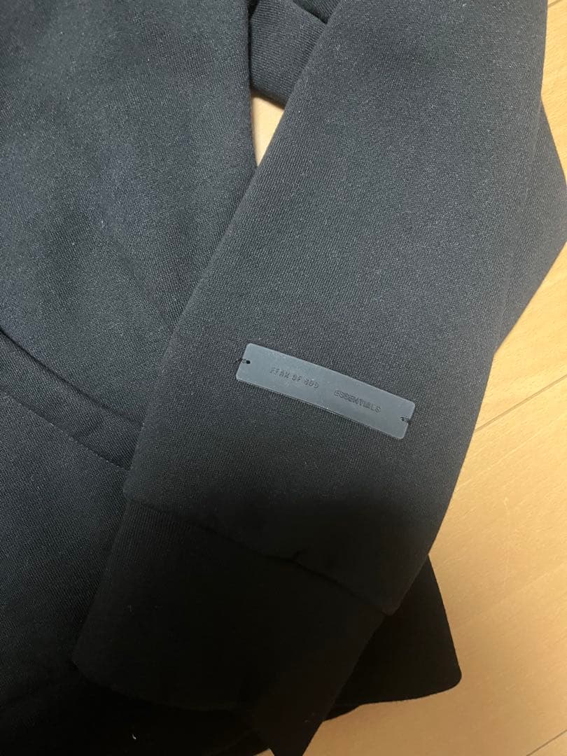 【袋あり美品S最終価格】FOG ESSENTIALS ジップパーカー