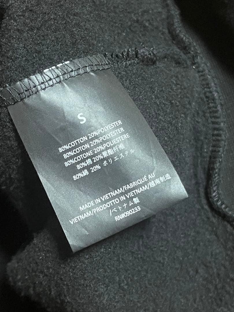【袋あり美品S最終価格】FOG ESSENTIALS ジップパーカー