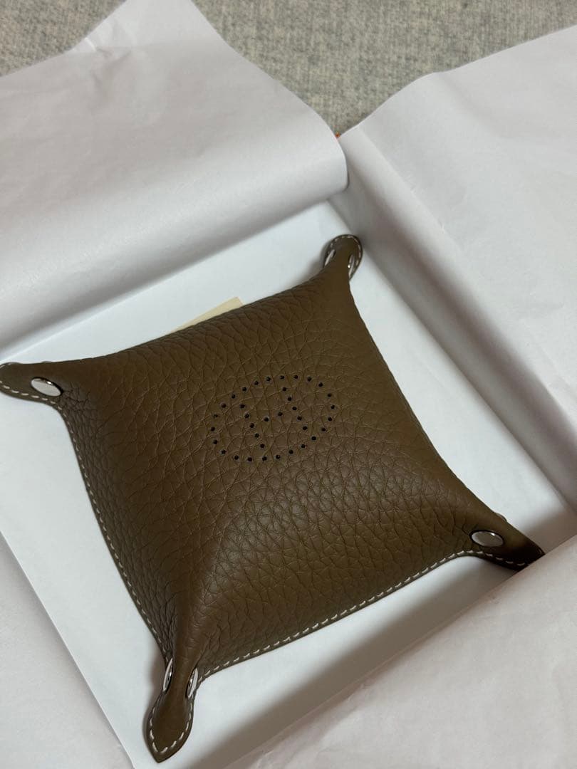 エルメス HERMES ヴィド ポッシュミニ トレー エトゥープ