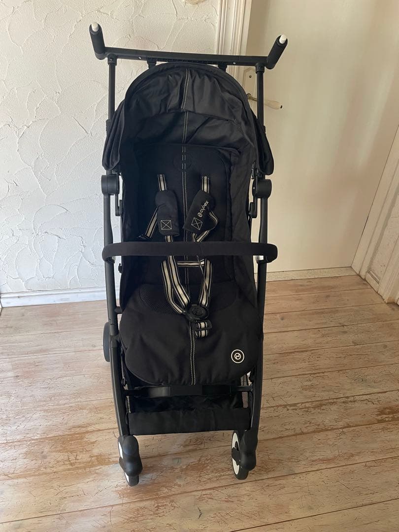 cybex サイベックス　リベル　ベビーカー ムーンブラック　バンパー付
