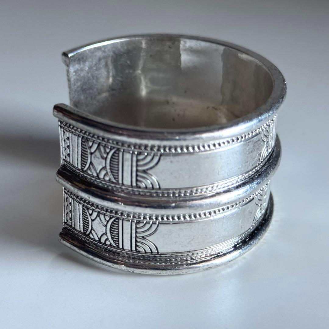 MB　ネイティブバングル　C字型　トゥアレグ族模様