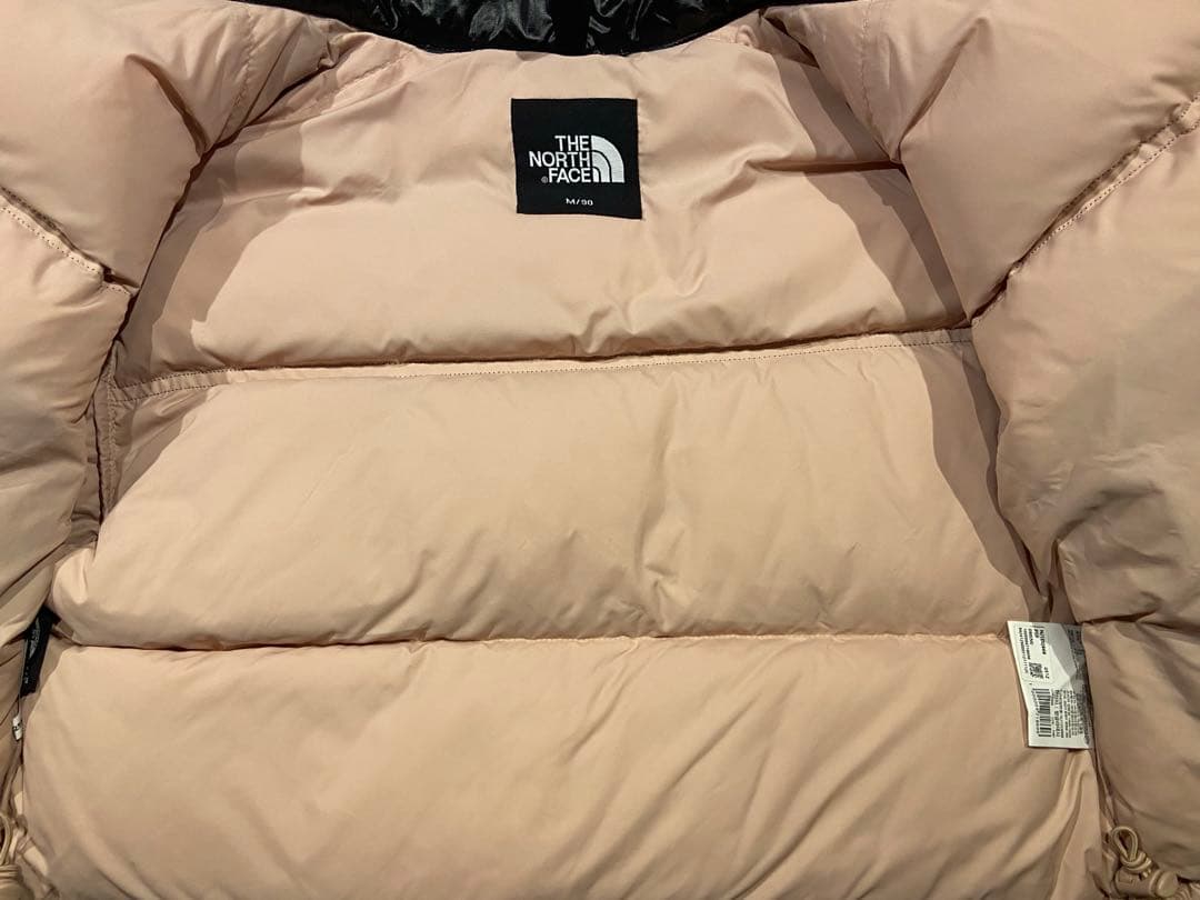 ショートヌプシ　ピンク　ノースフェイス　ヌプシ　ダウン　韓国