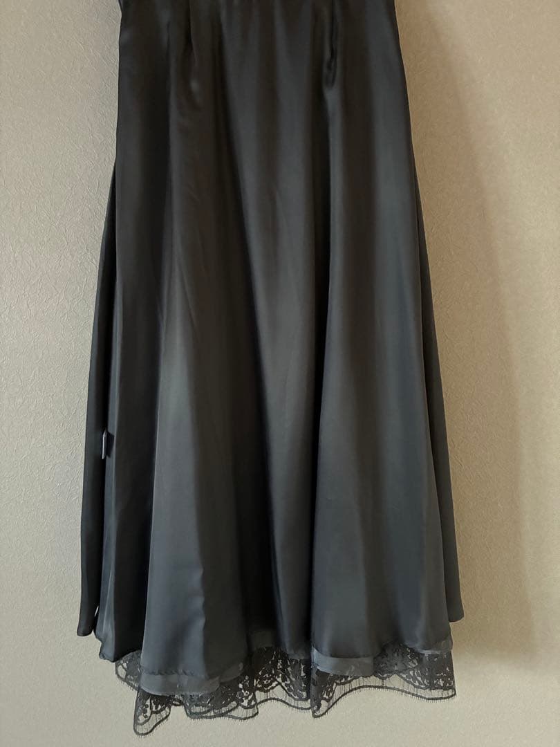 新品タグ付き　ebure リバーレース　フレアースカート　36 グレー