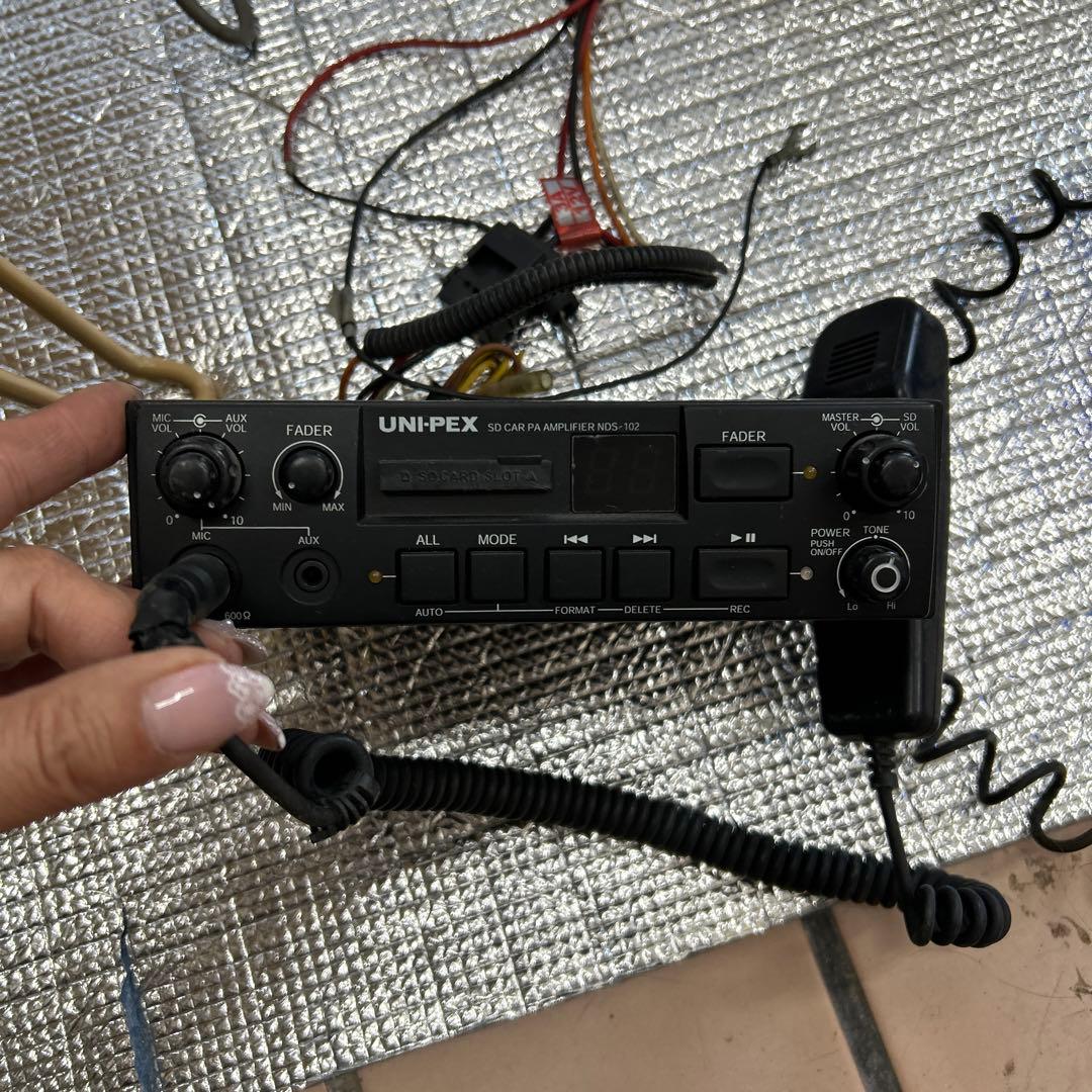 サイレン　拡声器　パトライト