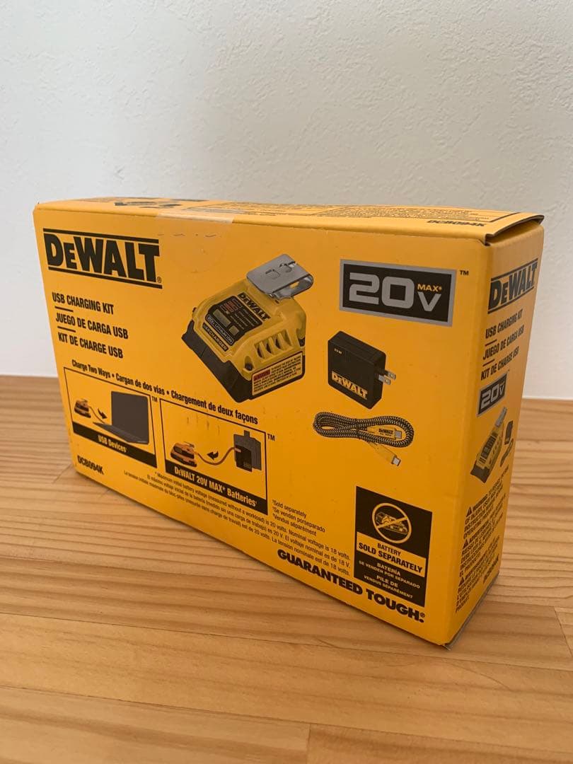 残り一個【メーカー純正品】Dewalt 100W高速充電 USBモバイルバッテリ