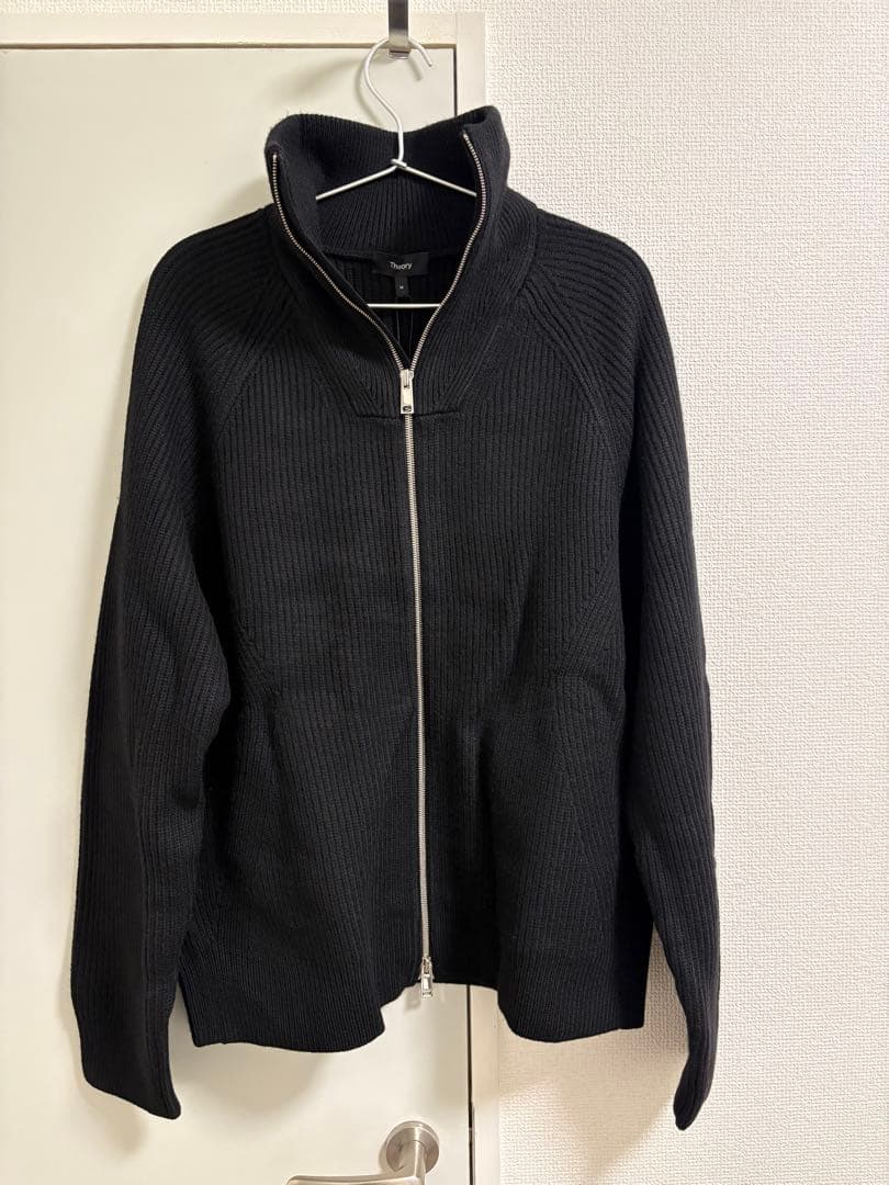 ダブルタイガー　Theory ブラックカーディガン ジッパー付き