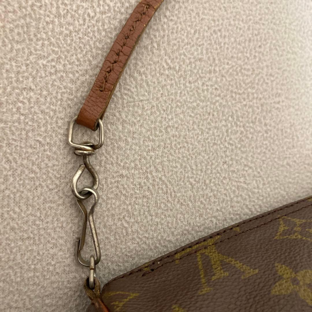 Louis Vuitton モノグラム　パピヨン　ポーチ