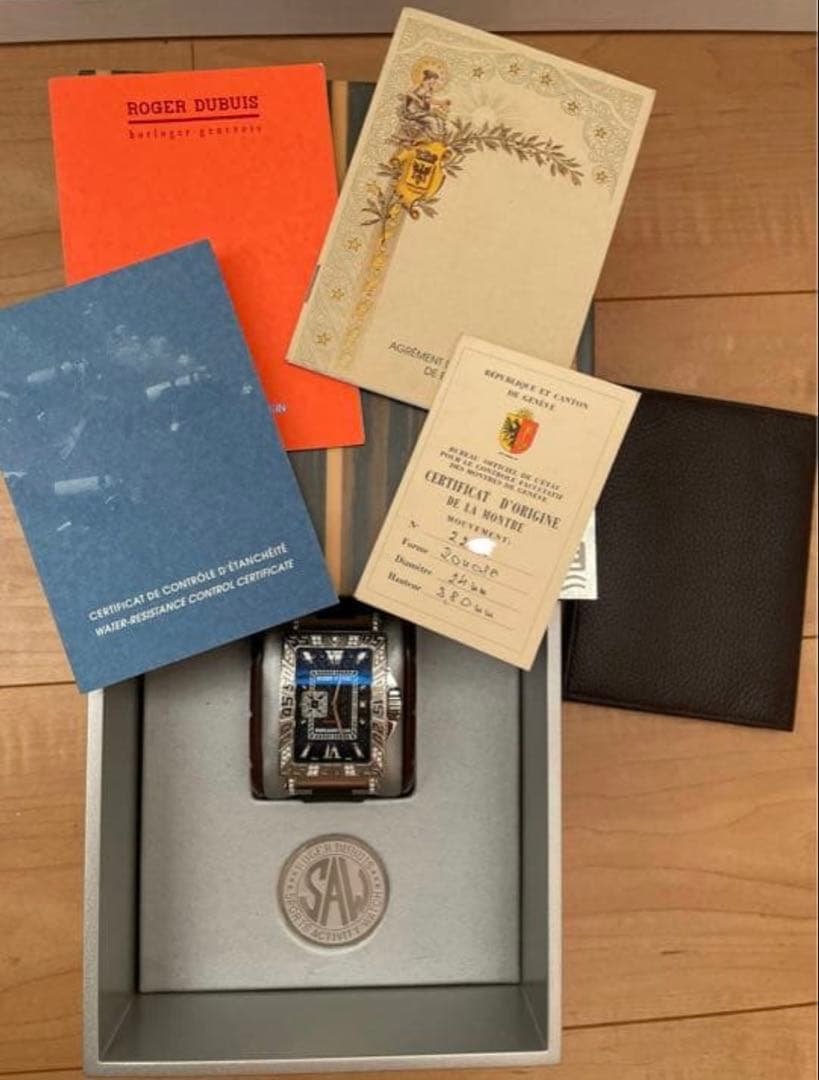 ROGERDUBUIS ロジェデュブイシーモア　スモールセコンド