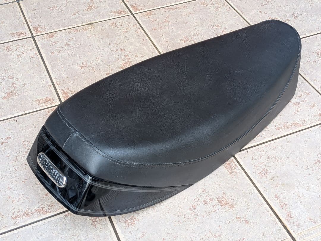 YAMAHA SR400 2014年 RH03J 純正 シート