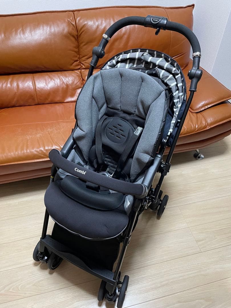 【美品】Combi ベビーカー スゴカルa 4キャス エッグショック