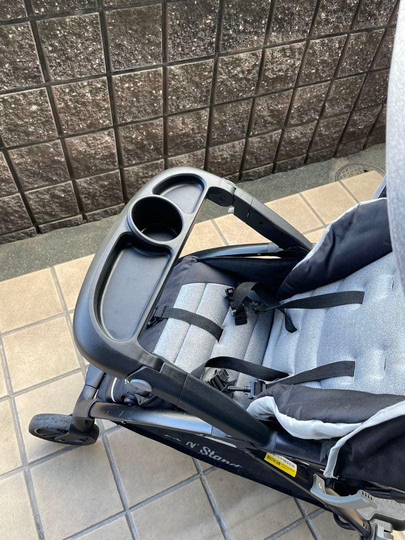値下げしました二人乗り用ベビーカー日本育児 BabyTrend シット＆スタンド