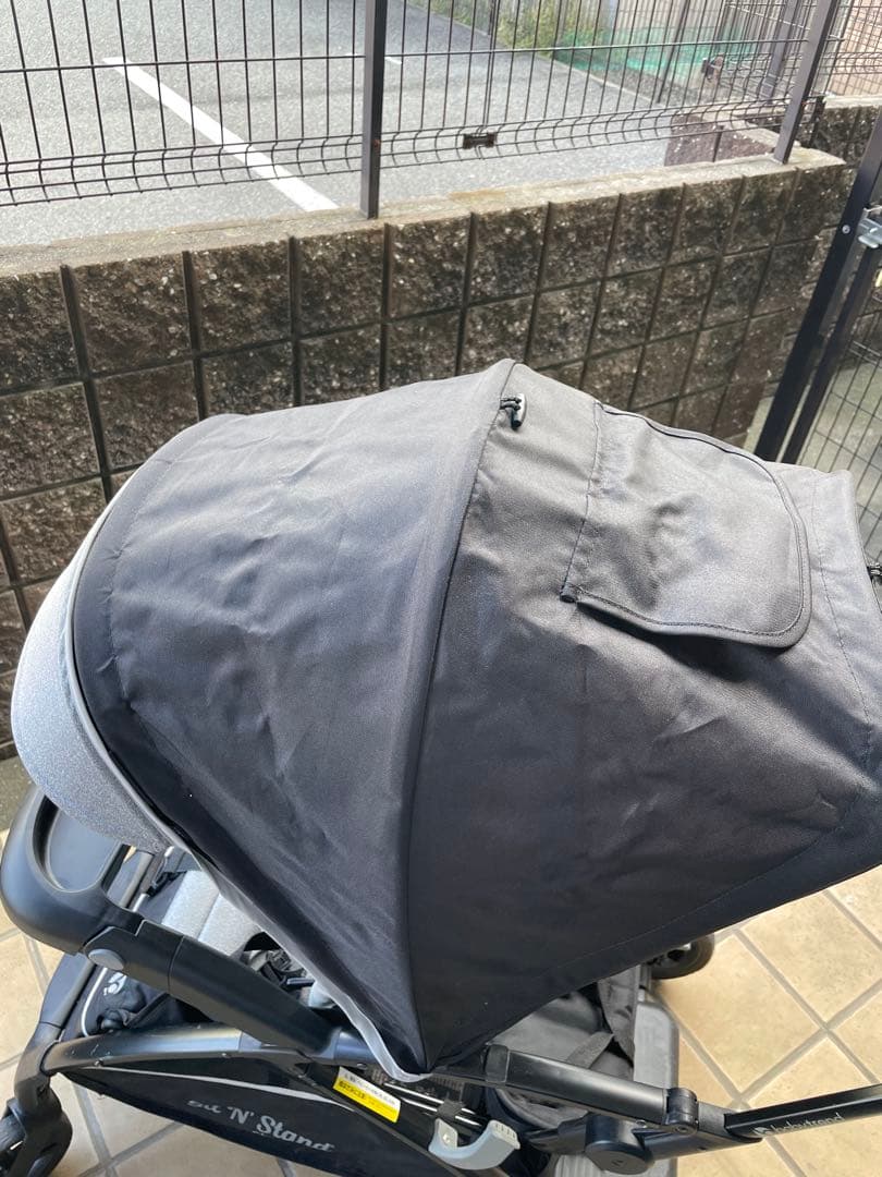 値下げしました二人乗り用ベビーカー日本育児 BabyTrend シット＆スタンド