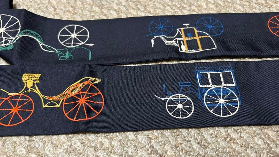 HERMES エルメス ツイリー ロング ア・トゥ・ベルリンヌ