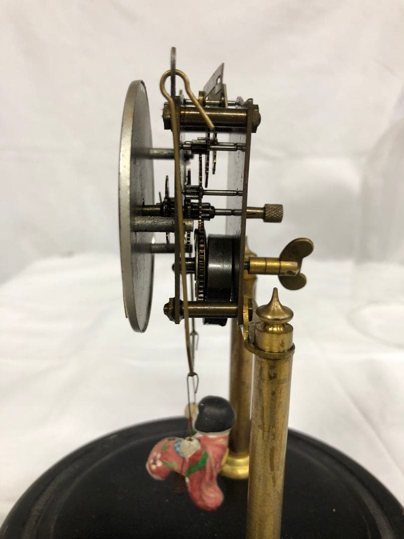 ガラスドーム入り振り子時計