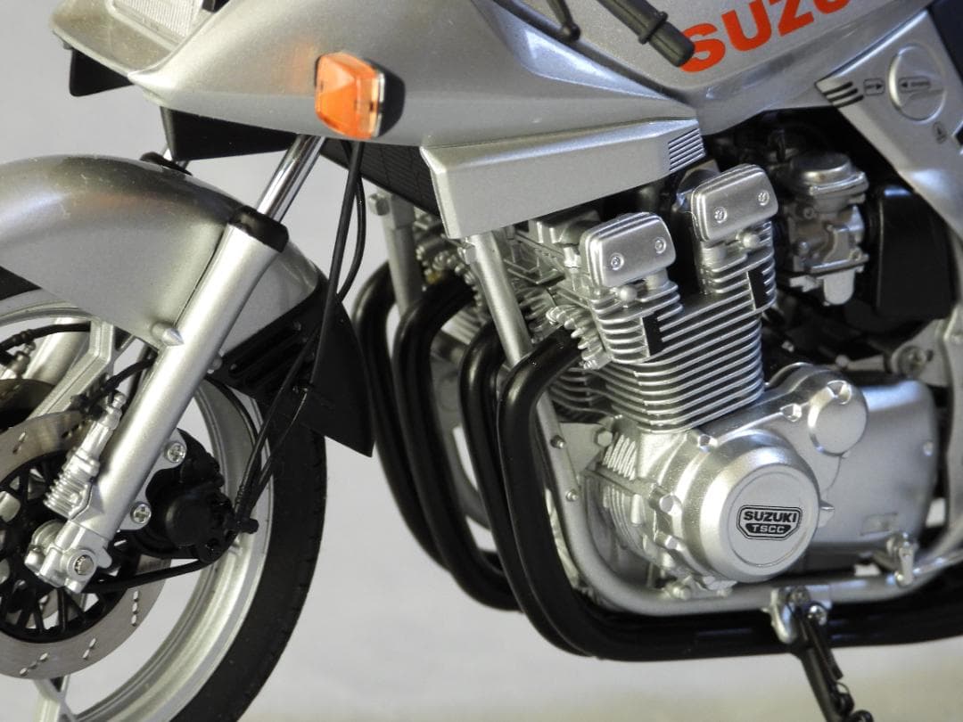 AUTOart SUZUKI GSX 1100S 1/12 オートアート「刀」