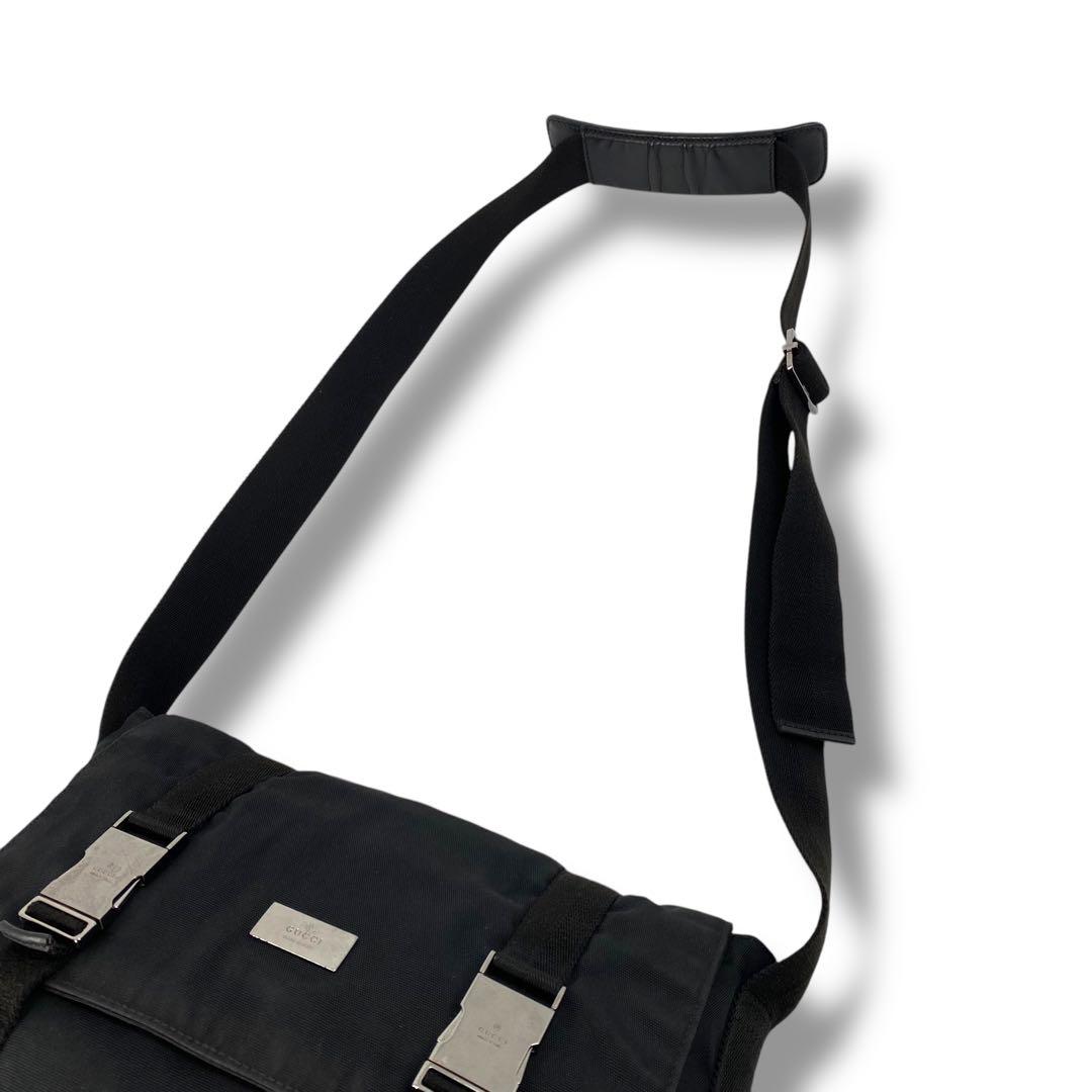 美品 GUCCI グッチ ナイロン メッセンジャーバッグ ショルダーバッグ 黒