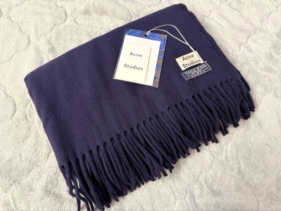 【ワンコ氏】Acne Studios マフラー ネイビー