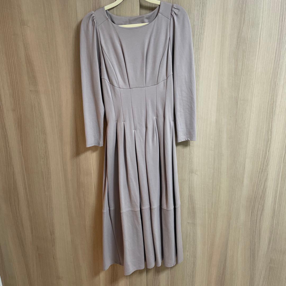 美品【Herlipto】Marylebone Midi Dress ⭐︎Sサイズ⭐︎