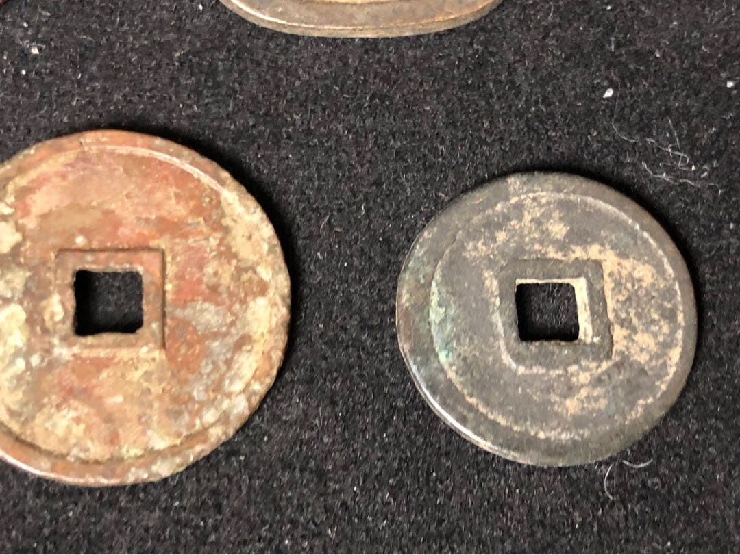 中国古銭 穴銭 古銅貨 硬貨 天福元宝 阜昌通宝など 5枚 重さ27.7g