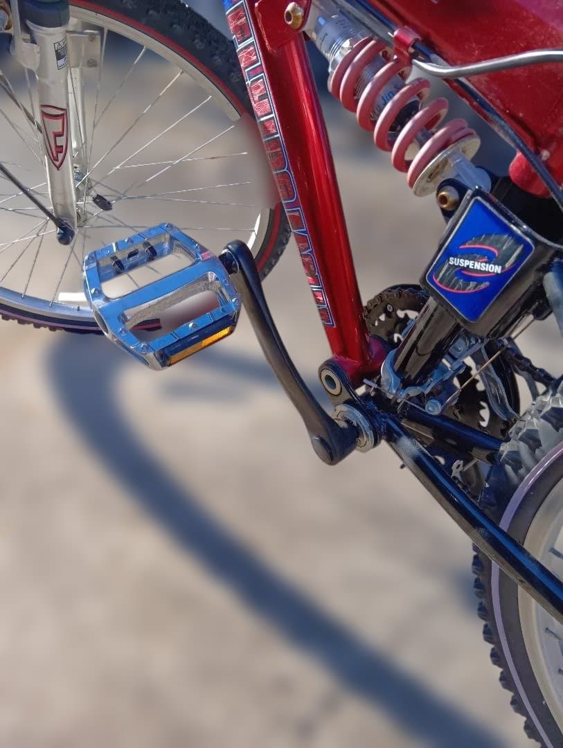 マウンテンバイク26インチ 赤