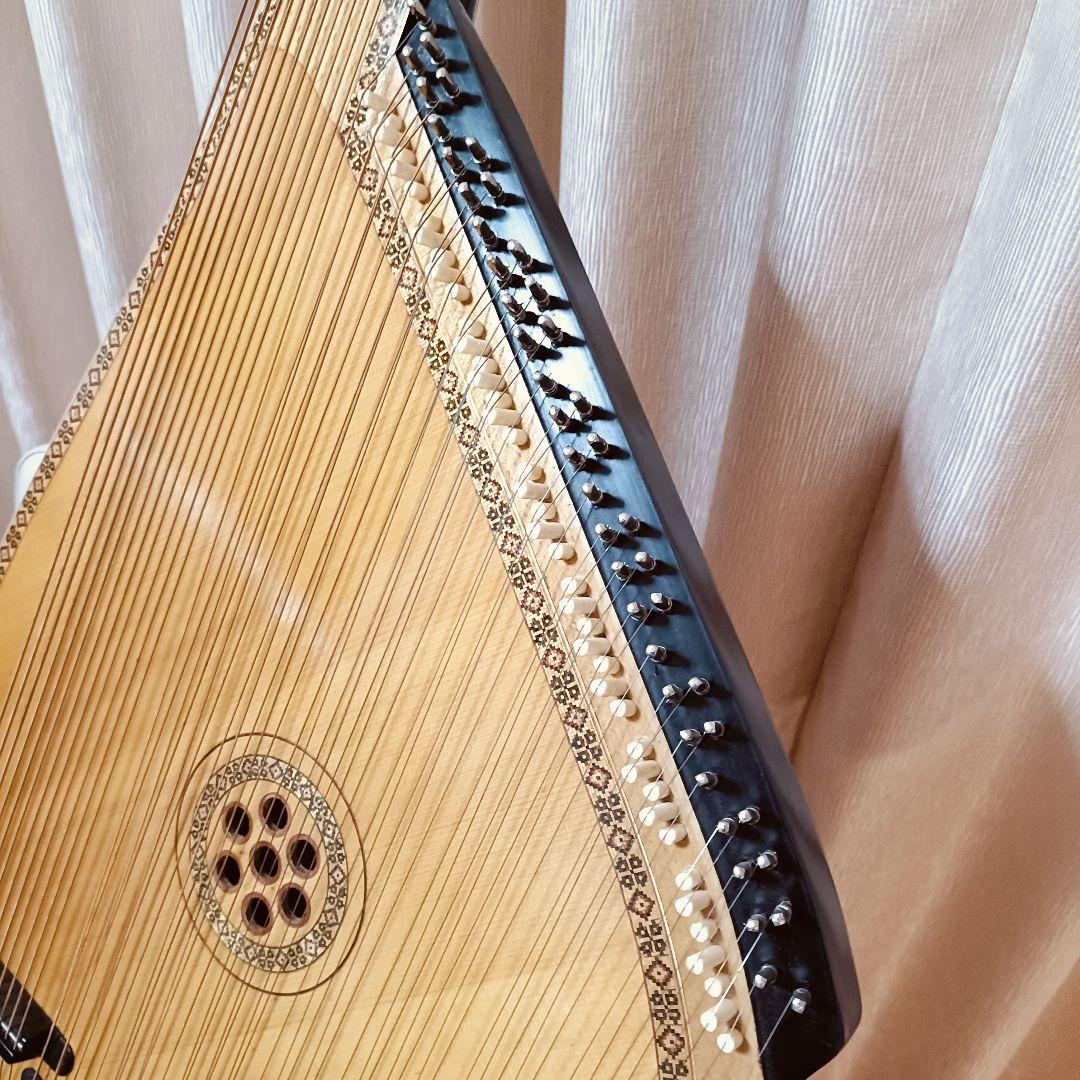 　楽器　バンデューラ　縦琴　ライアー　ハープ　ライヤー　民族楽器