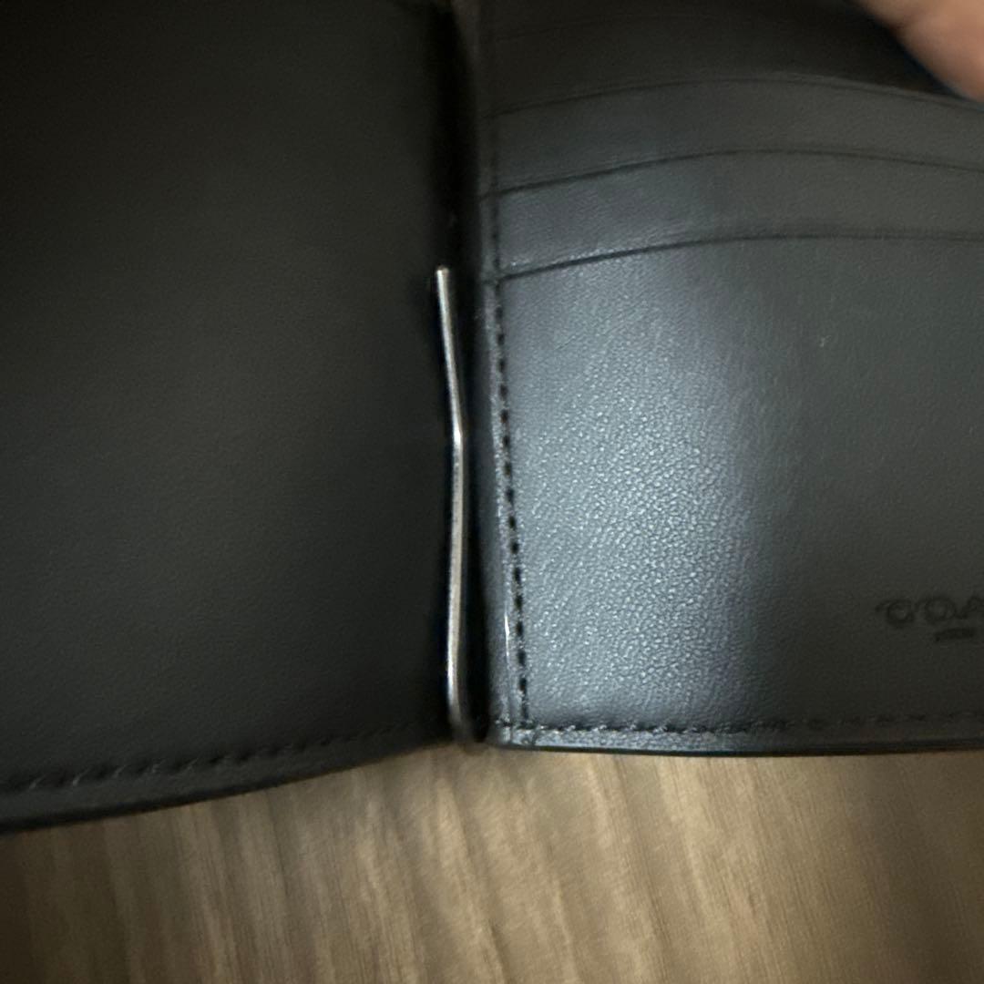COACH ブラックレザー 二つ折りマネークリップ 小銭入れ付き