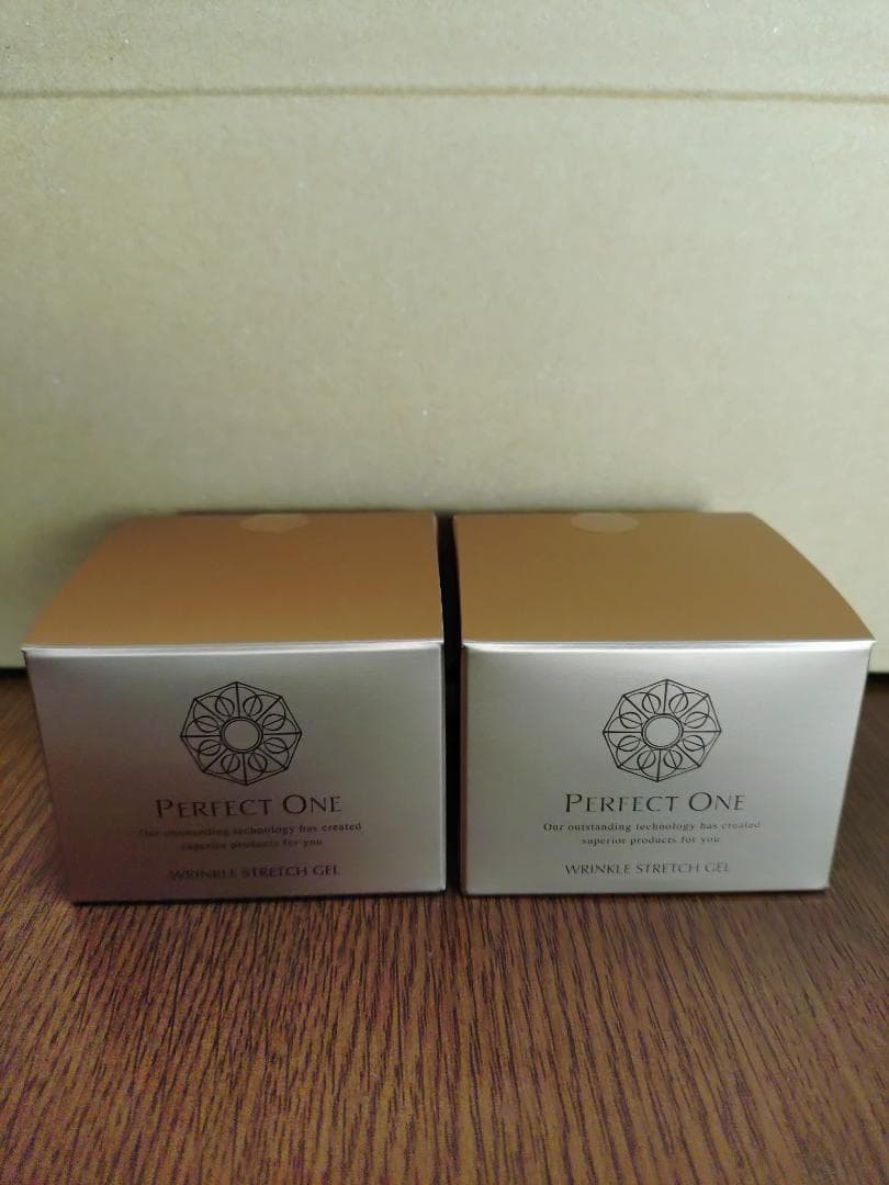 パーフェクトワン　 リンクルストレッチジェル 2個セット12月下旬入荷
